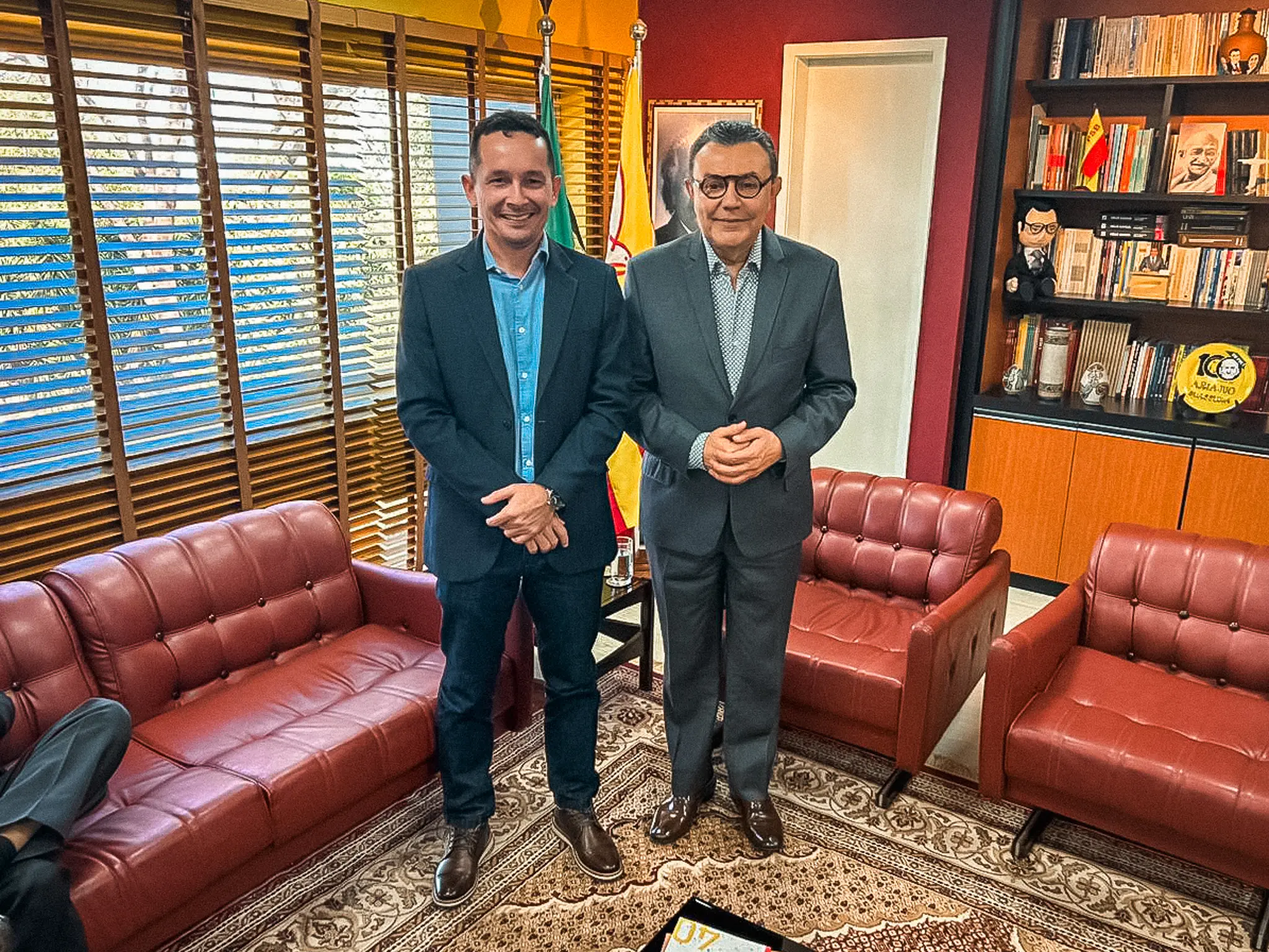 Presidente nacional do PSB recebe Adailton para discutir as eleições municipais