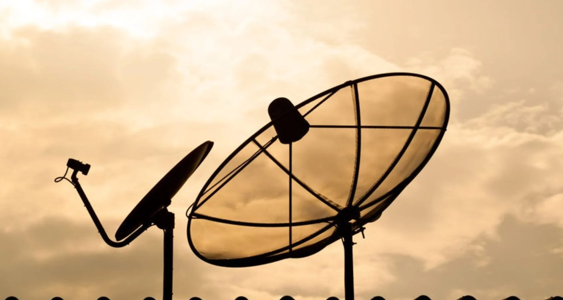 Famílias de baixa renda podem solicitar troca de antenas parabólicas; veja municípios