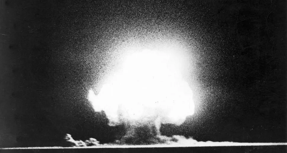 Oppenheimer: como a bomba atômica surgiu no meio de um paraíso