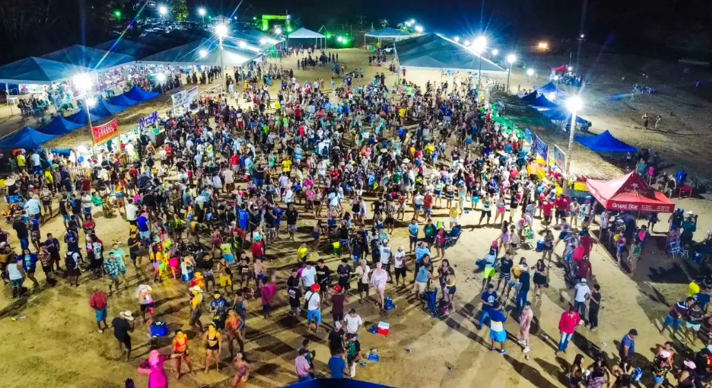 1º dia de Festival de Praia de Assis Brasil é sucesso de público com apresentações de artistas regionais