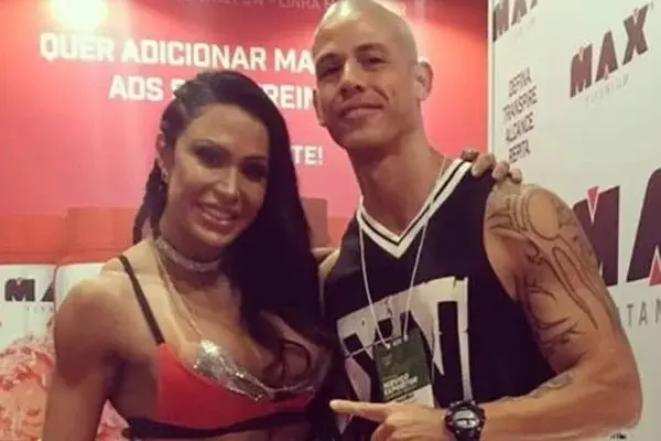 Gracyanne Barbosa pede justiça após morte de seu personal