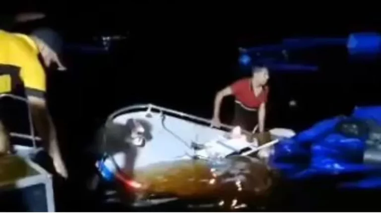 Lancha afunda com equipamentos da banda Forró Ideal no Amazonas