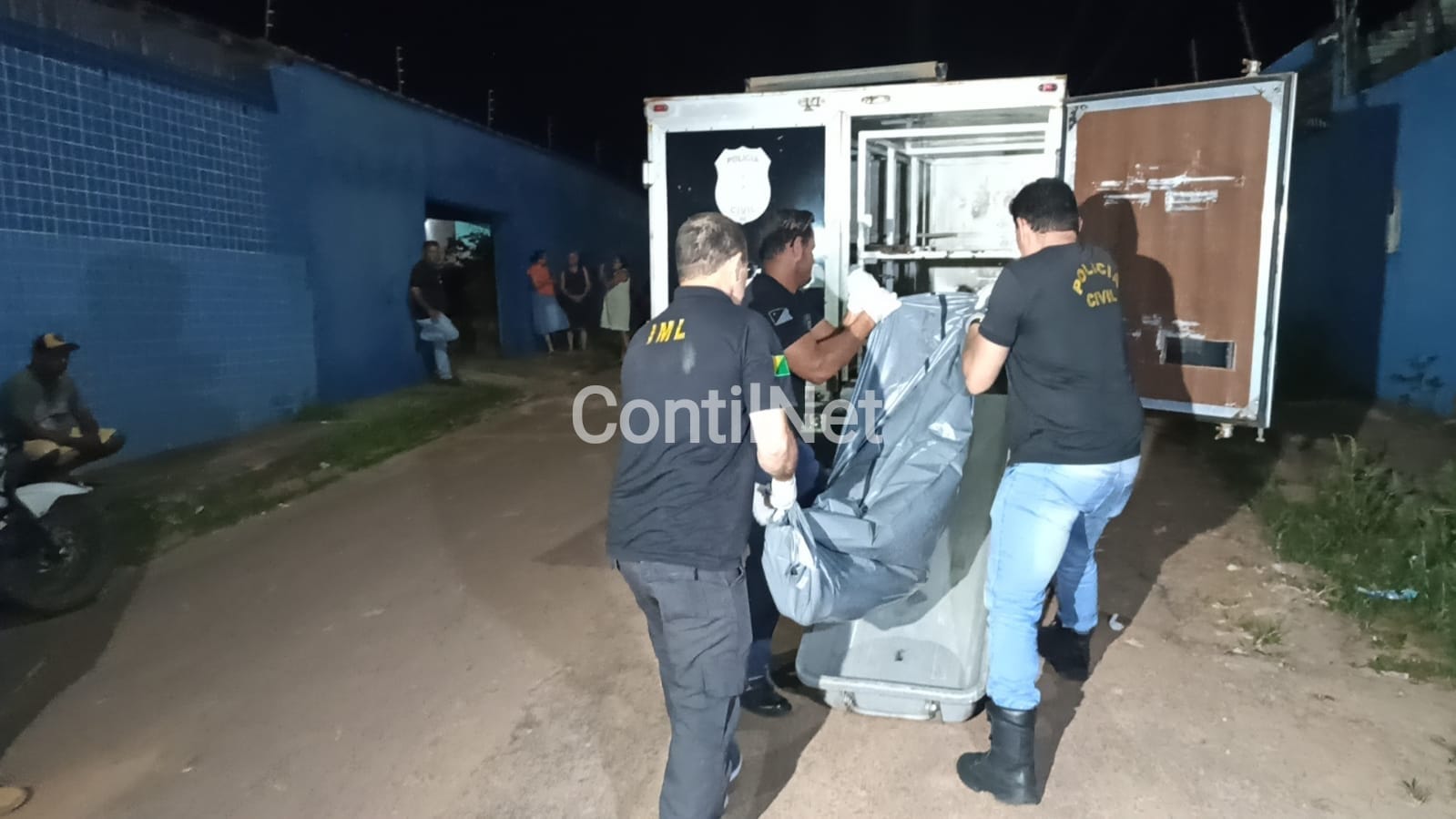 Homem é encontrado morto dentro do próprio apartamento com corte no pescoço na capital
