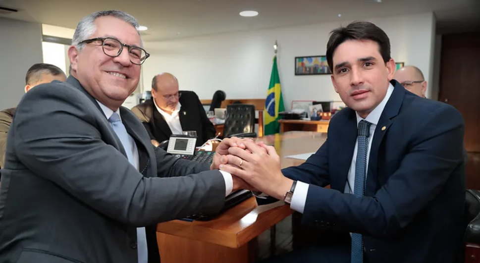 Líder do governo diz que entrada de PP e Republicanos no ministério está consolidada