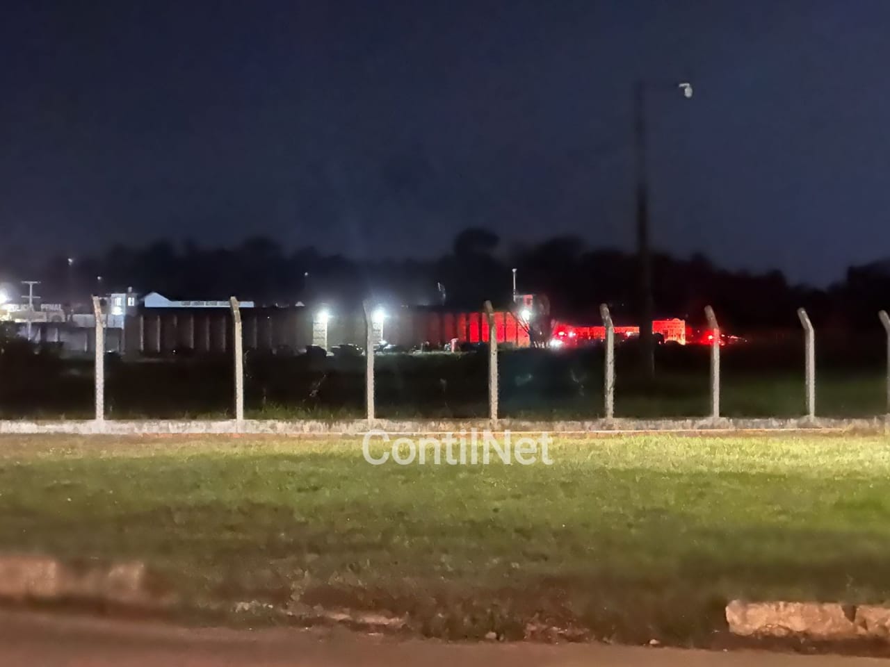Negociações não avançam e detentos recusam a se render em presídio de Rio Branco