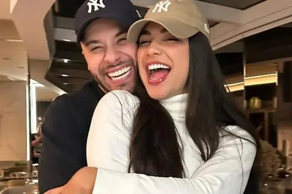 Gabriela Versiani se declara para Murilo Huff no mesversário de namoro