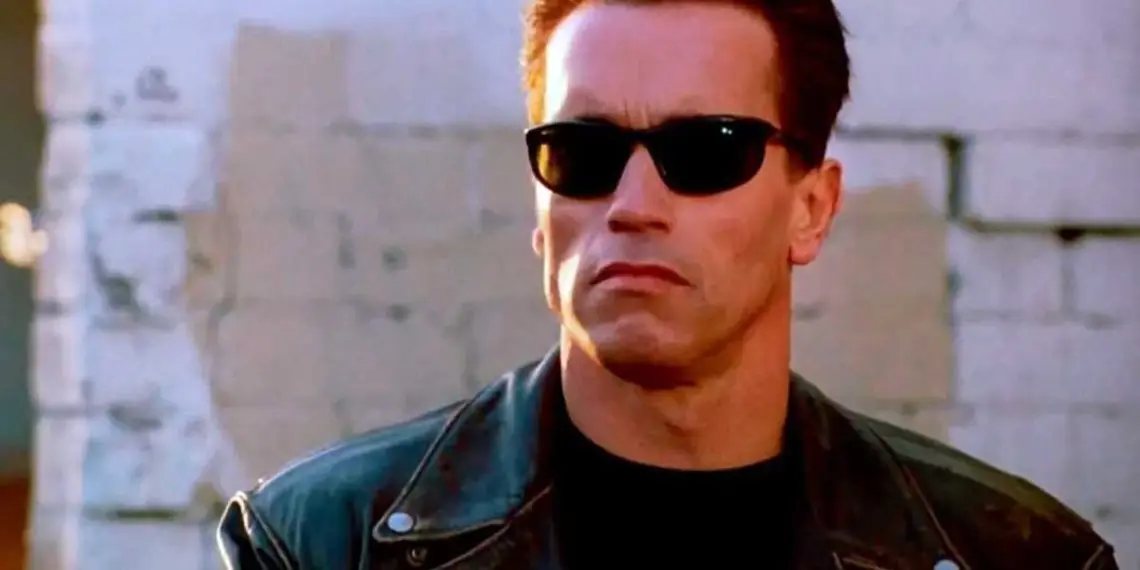 Filho de Arnold Schwarzenegger chama a atenção pela semelhança com o ator