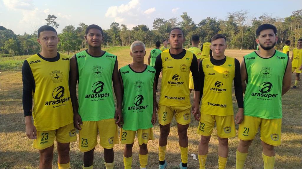Elenco do Galvez faz trabalhos físicos e técnicos pensando na estreia