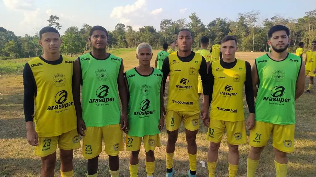 Elenco do Galvez faz trabalhos físicos e técnicos pensando na estreia
