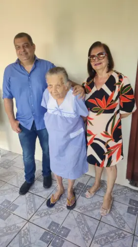 Dona Raimunda Barbary com o secretário Assurbanipal/Foto: Assessoria