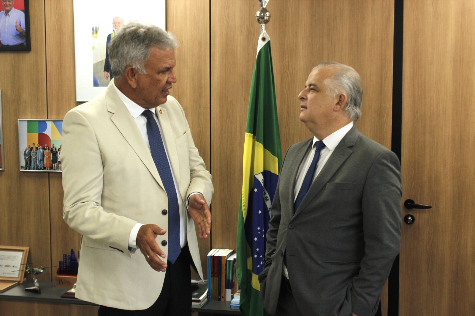 Deputados do Acre e senador Petecão firmam parceria para enfrentar os desafios do setor aéreo