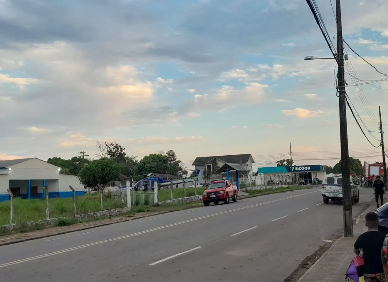 Soldado do Corpo de Bombeiros sofre acidente na BR-364 e é resgatado por helicóptero