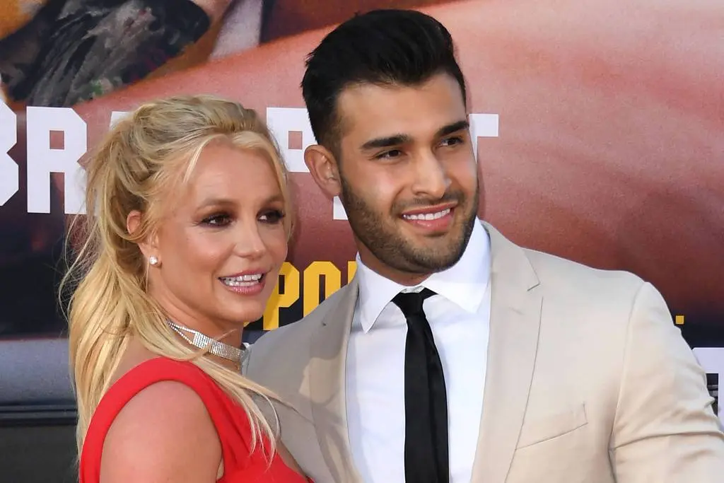 Marido de Britney Spears diz que foi atacado pela cantora enquanto dormia