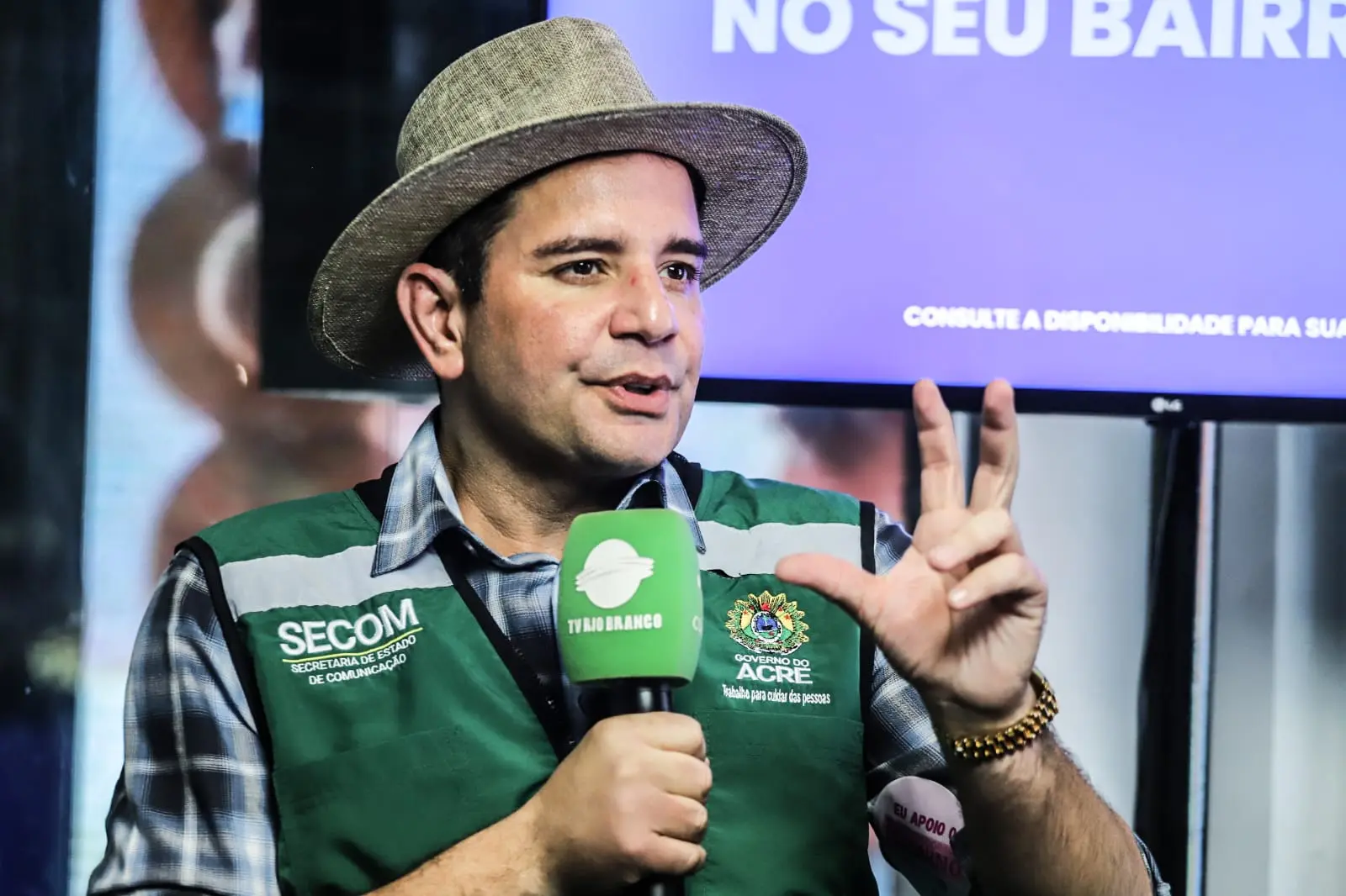 Após cirurgia, Gladson passa por avaliação em hospital e cancela agendas