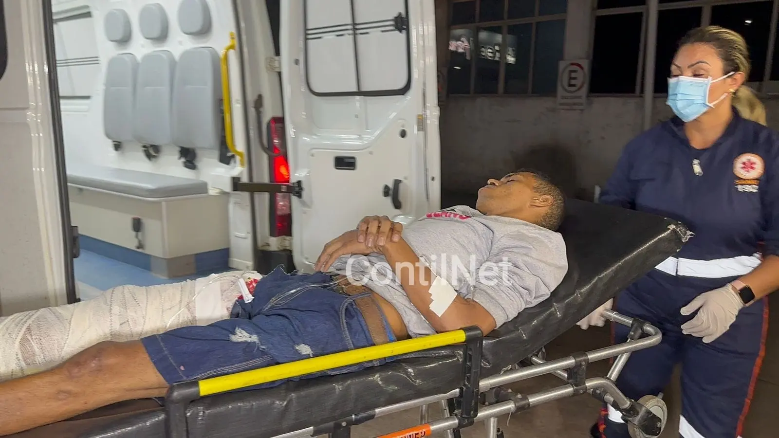 Homem sai de casa para esperar pagamento e acaba ferido a tiros em Rio Branco