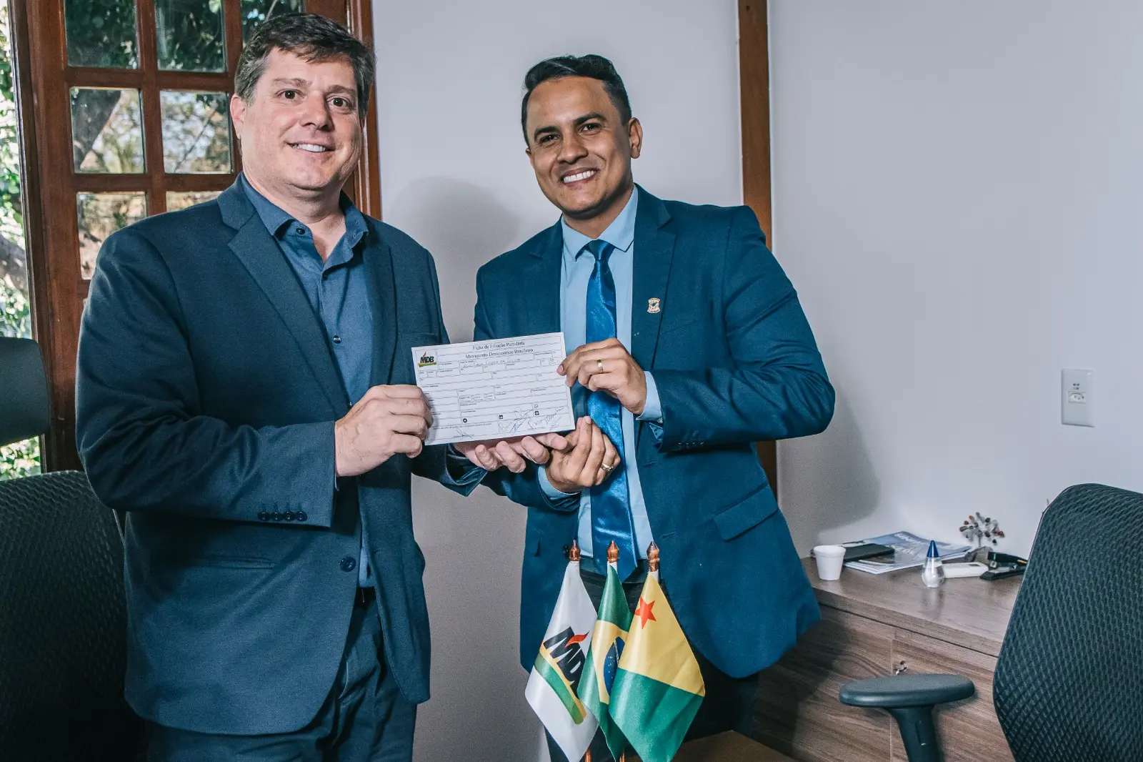 Elvis Dany, pré-candidato a prefeito de Sena Madureira, se filia ao MDB em Brasília