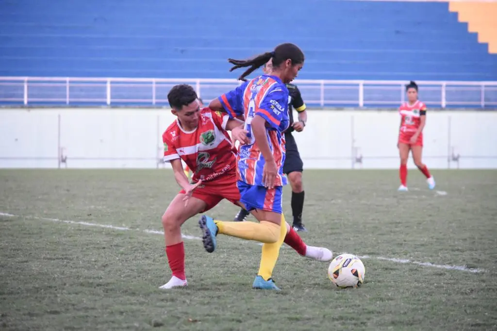 Sena Madureira vence de virada e Assermurb goleia na estreia