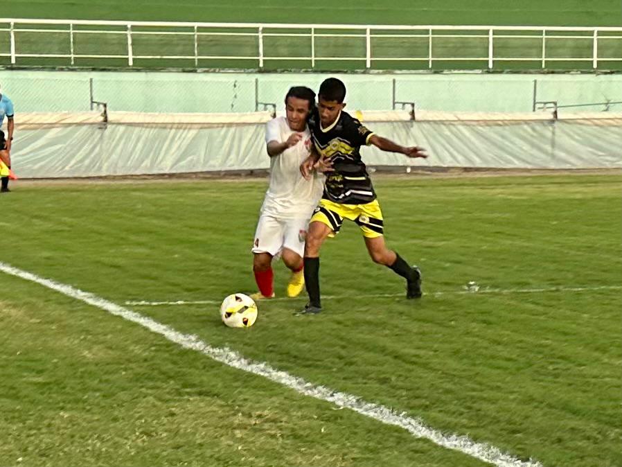 Sena Madureira goleia e o Independência vence a 1ª no Estadual