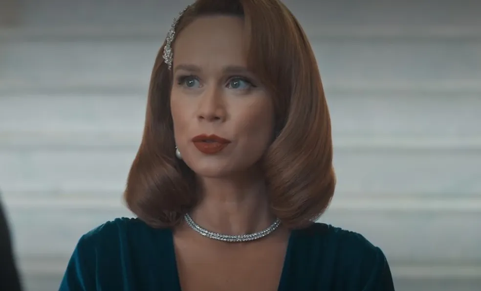 Amor Perfeito: Gilda tem incompetência exposta e é afastada da presidência do Grande Hotel