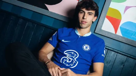 Quem são os 25 jogadores que, juntos, fizeram Chelsea torrar quase R$ 6 bilhões em um ano