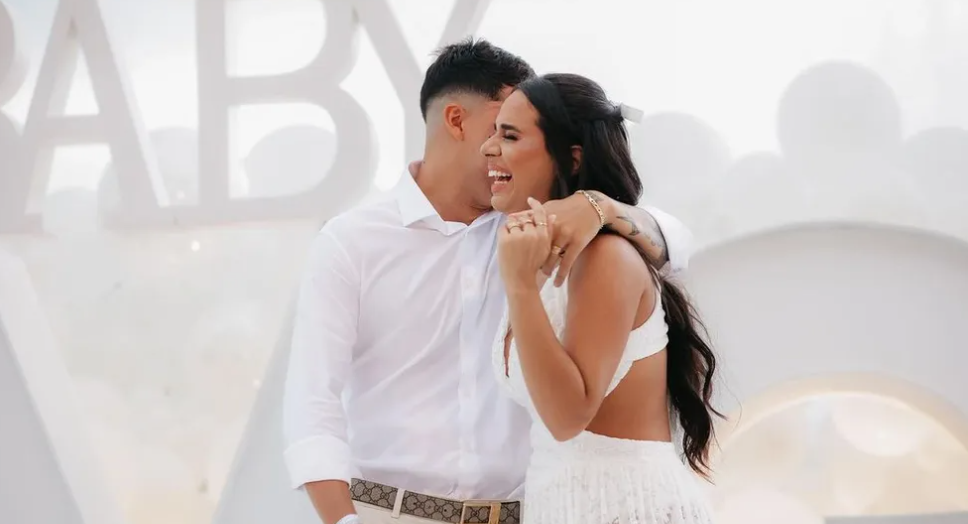 Mirella Santos revela sexo de bebê em live de chá revelação; veja o momento