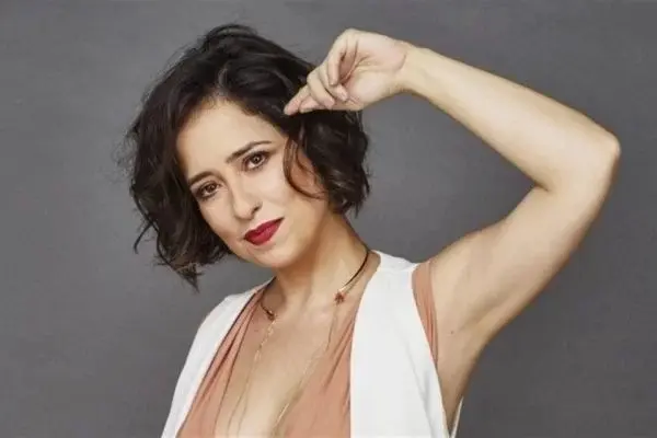 Paloma Duarte polemiza ao revelar que não tem umbigo. Veja fotos