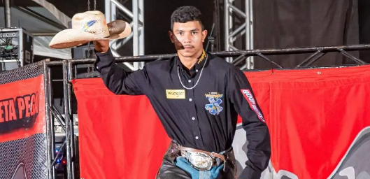Acreano conquista 2º lugar no rodeio de touros internacional em Barretos
