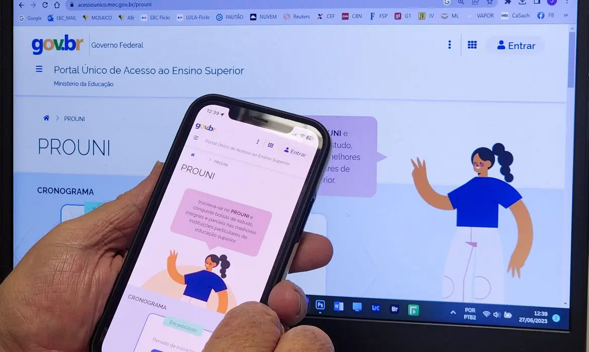 Prouni: termina prazo para comprovar documentos nesta segunda-feira