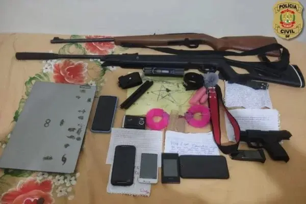 Preso por manter “escravas virtuais”, jovem planejava fazer massacre com armas do pai