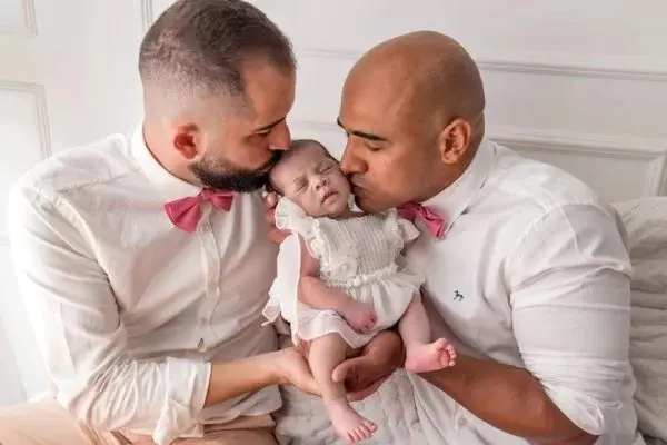 Sargento gay de Pernambuco consegue licença paternidade de 6 meses