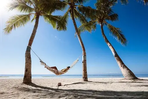 Serasa busca pessoa para viajar pelo Brasil com salário de R$ 100 mil