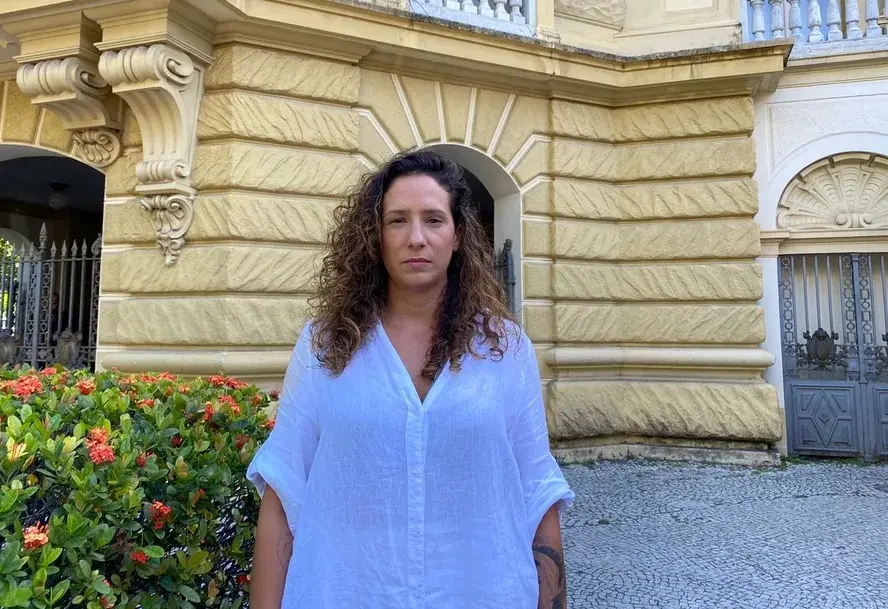 Viúva de Marielle Franco recebe email com ameaças de ‘estupro corretivo’