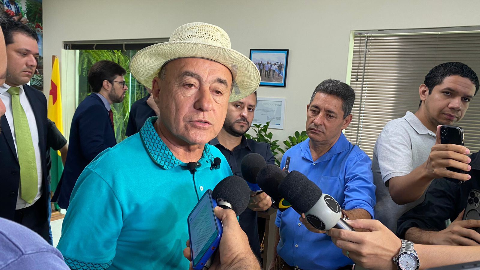 Bocalom diz que mudança em horário de conveniências atende pedido de empresários