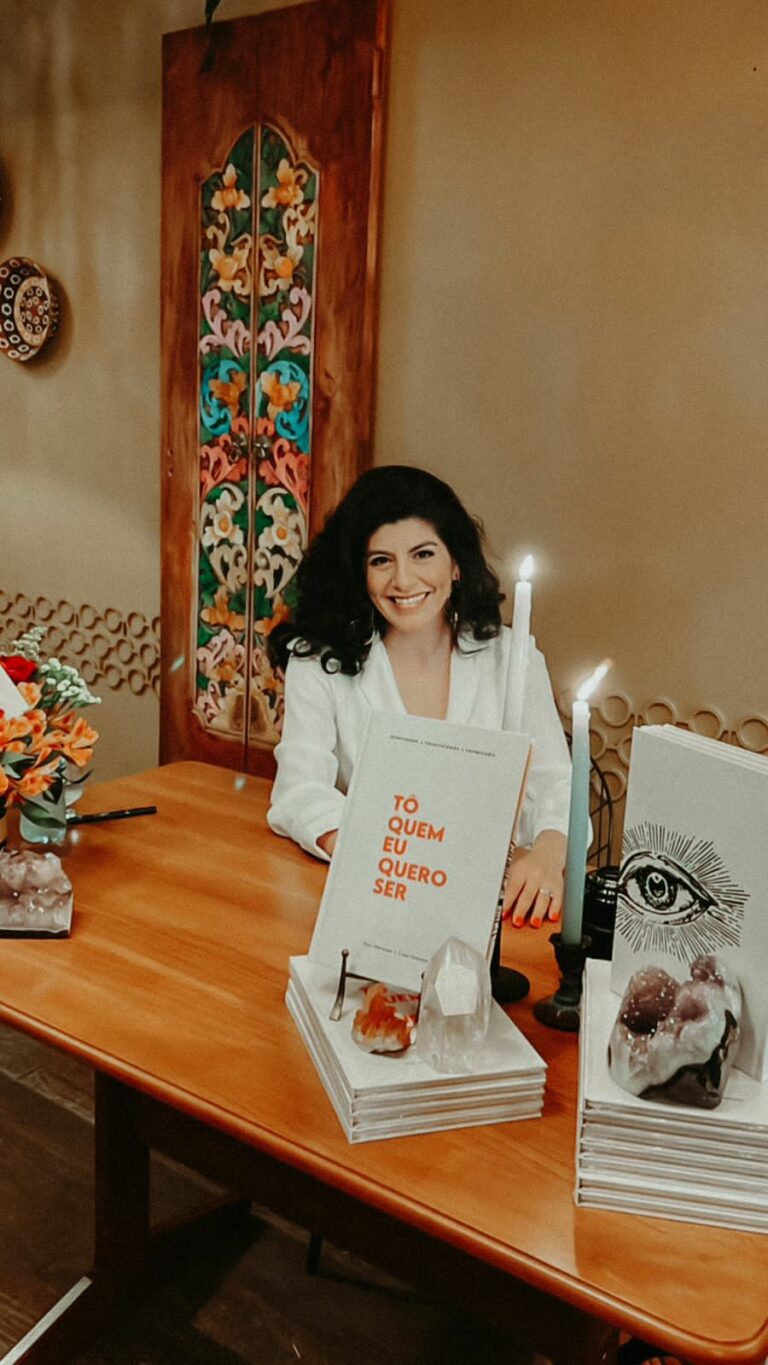 Fotógrafa Nay Menezes lança o livro “Tô Quem Eu Quero Ser”; confira na coluna Moisés Alencastro