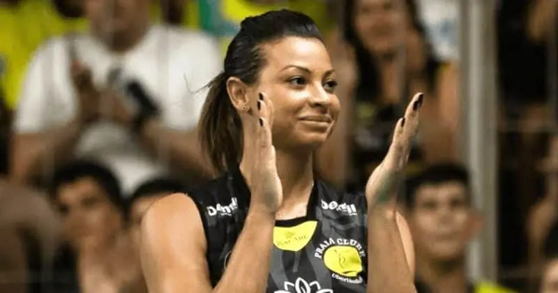Antes de cair do prédio, Walewska enviou mensagem para o marido