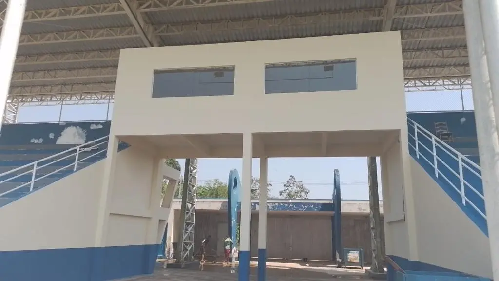 Marreirão em Sena Madureira ganha nova iluminação e cabines