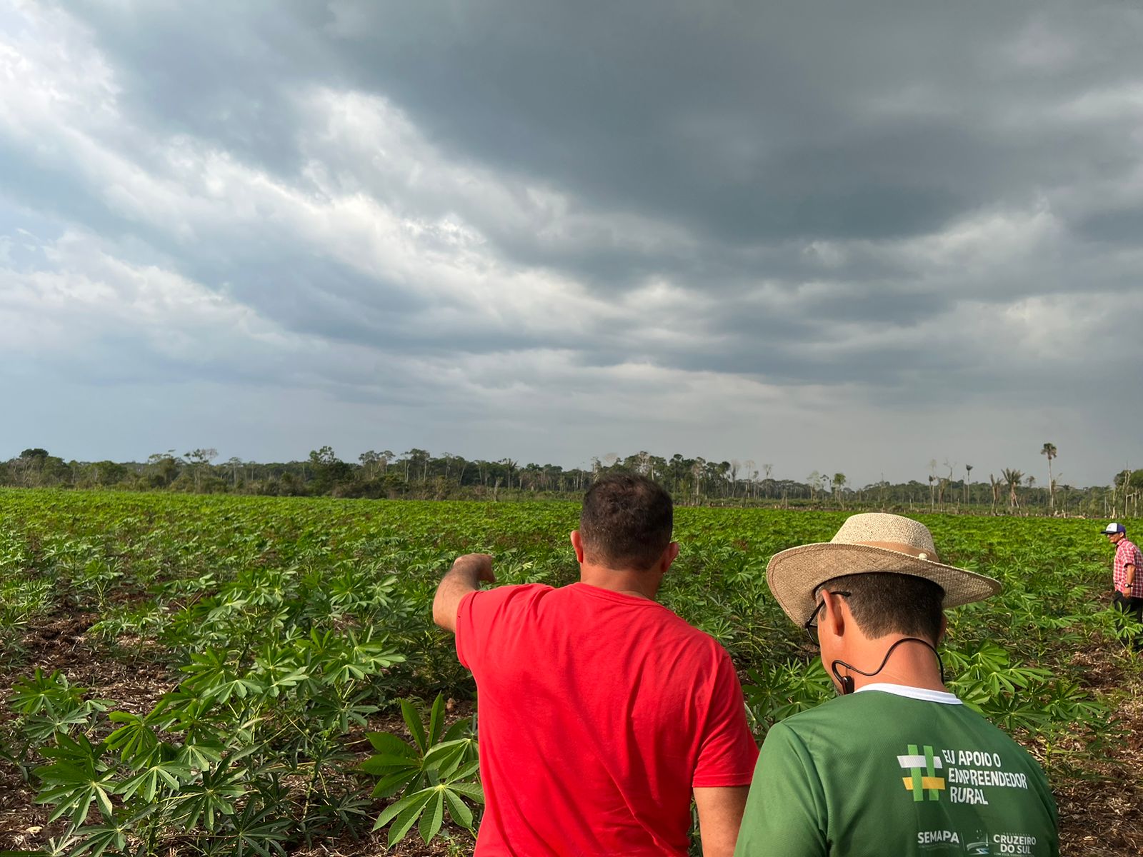 Prefeitura apoia agricultores atingidos pelo mandarová