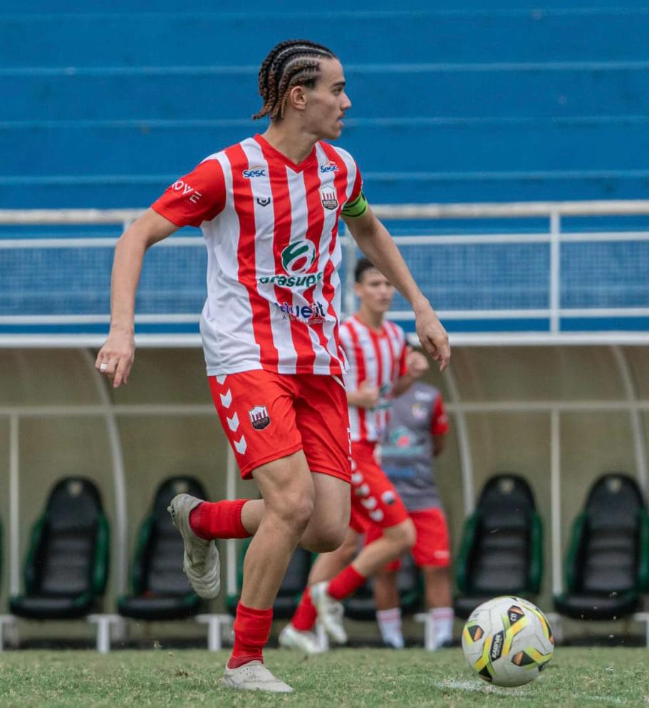 Léo Raches avalia opções do Santa Cruz para final do Estadual