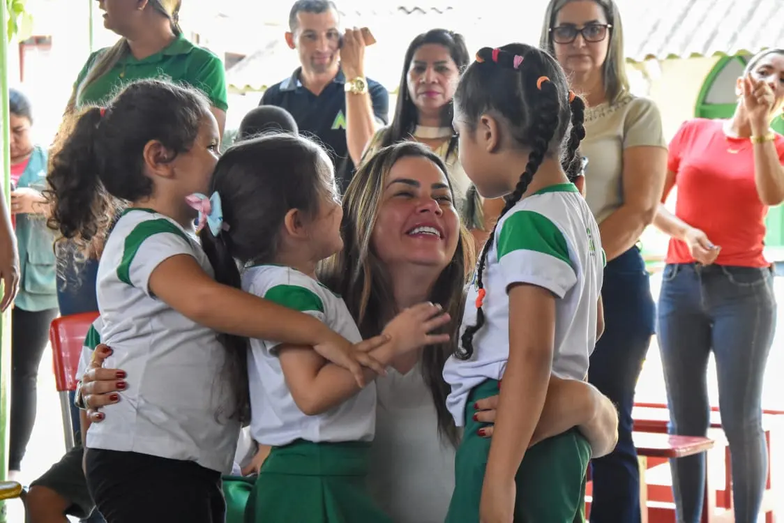 Prefeitura de Brasileia entrega equipamentos escolares para mais de 850 alunos