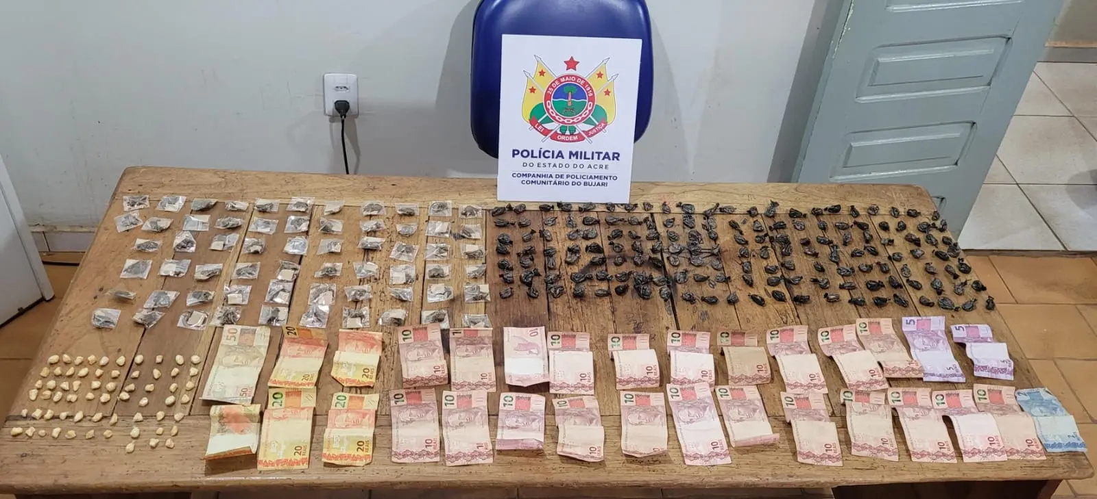 Polícia Militar apreende menor com 154 trouxinhas de entorpecentes no Bujari