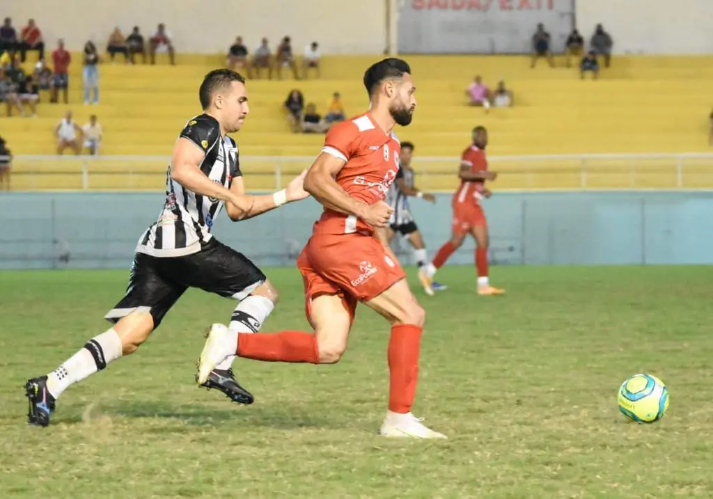 Thiago Souza recebe proposta do São Paulo e “desiste” do Rio Branco