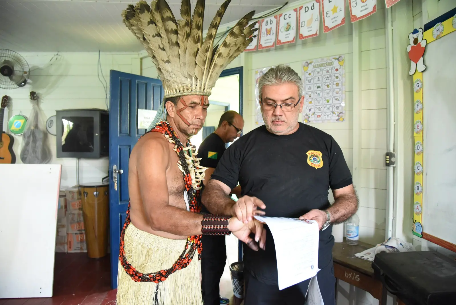 Polícia Civil realiza emissão de Carteira de Identidade para indígenas Puyanawa no Acre