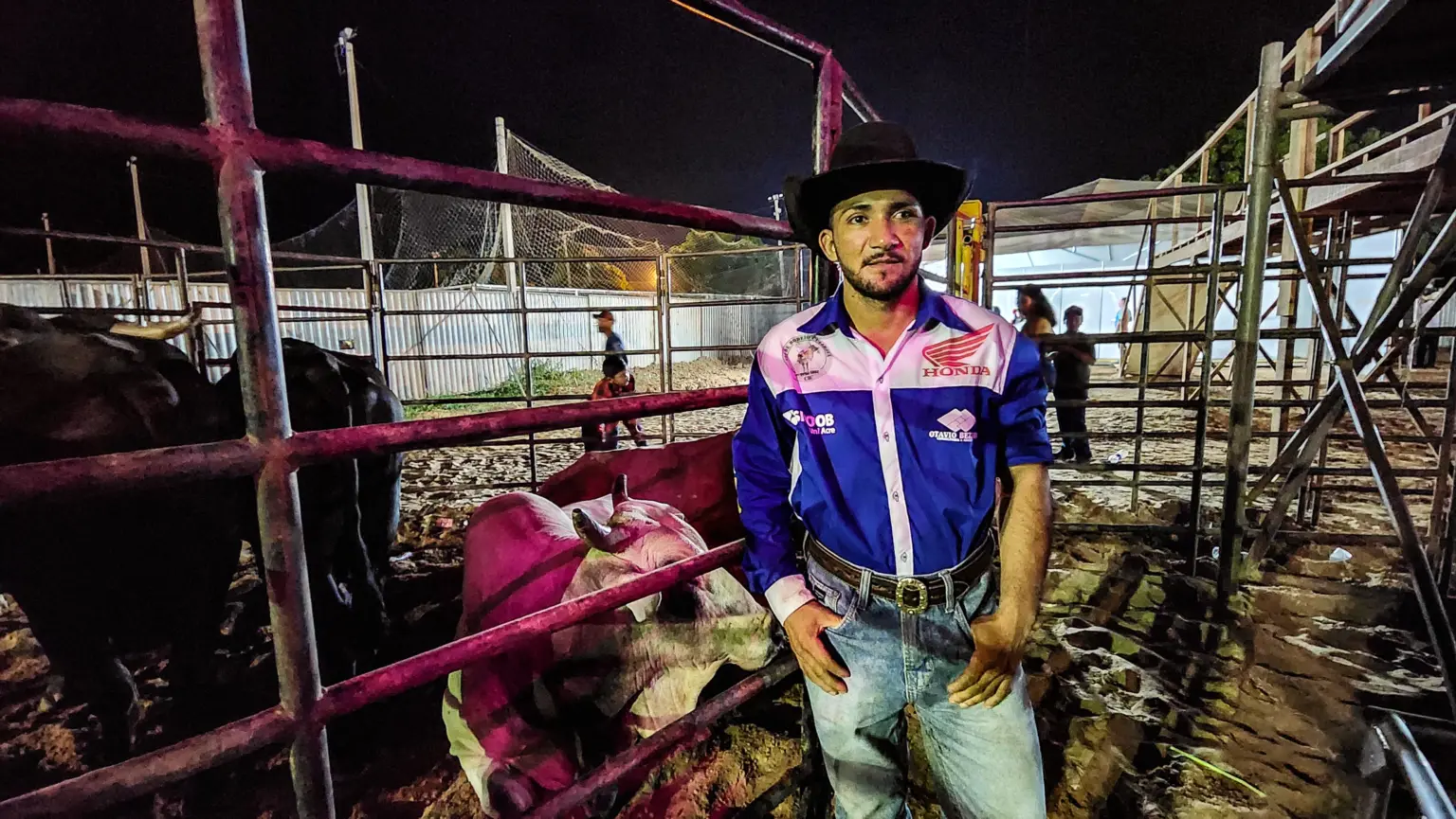 Campeão da Expoacre 2023 é um dos competidores do rodeio da ExpoSena