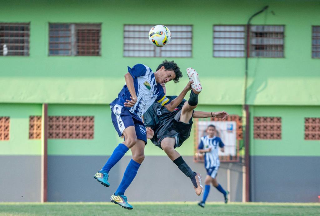 Talentos do Futuro goleia e Flamengo vence de virada no Estadual