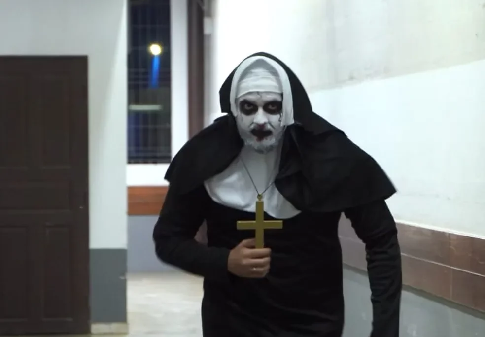 Terror: influencer viraliza ao fazer pegadinha com personagem de ‘A Freira’ em shopping