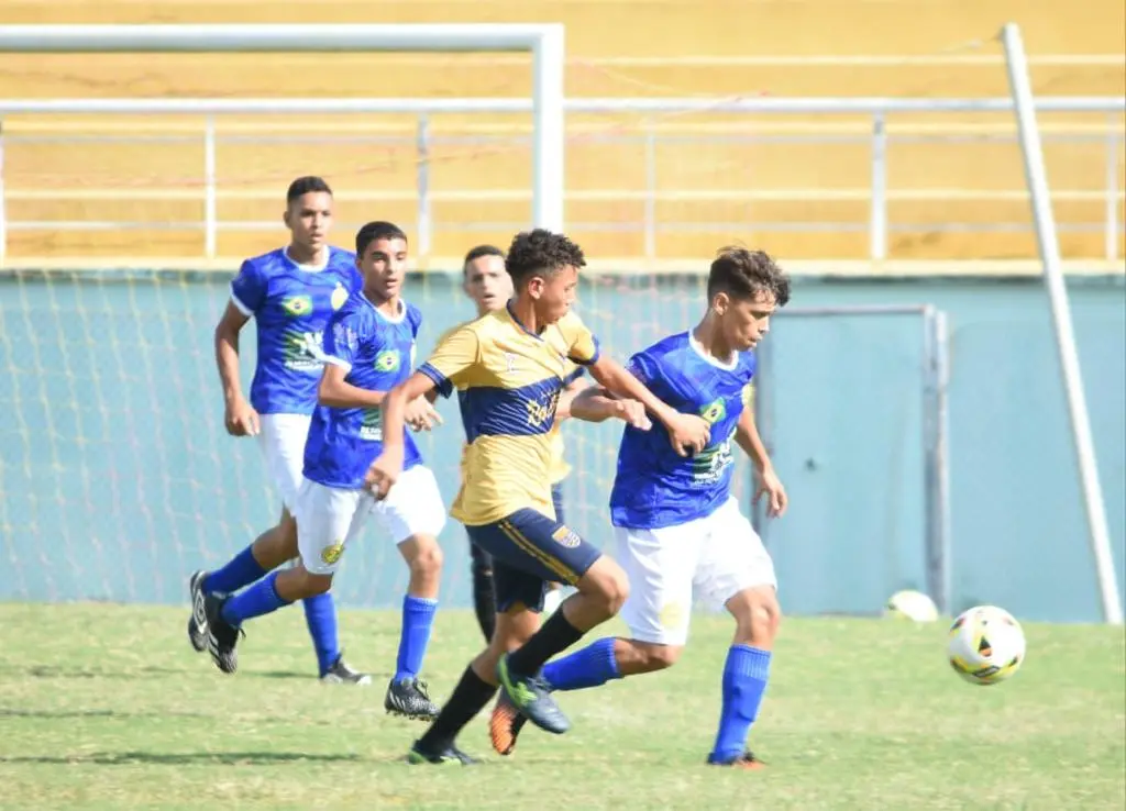 Plácido de Castro e Adesg goleiam no Campeonato Estadual no Florestão