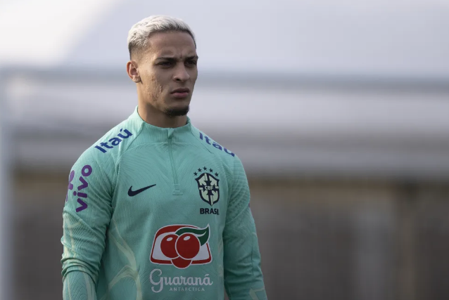 Antony é cortado da Seleção por acusação de agressões à ex-namorada