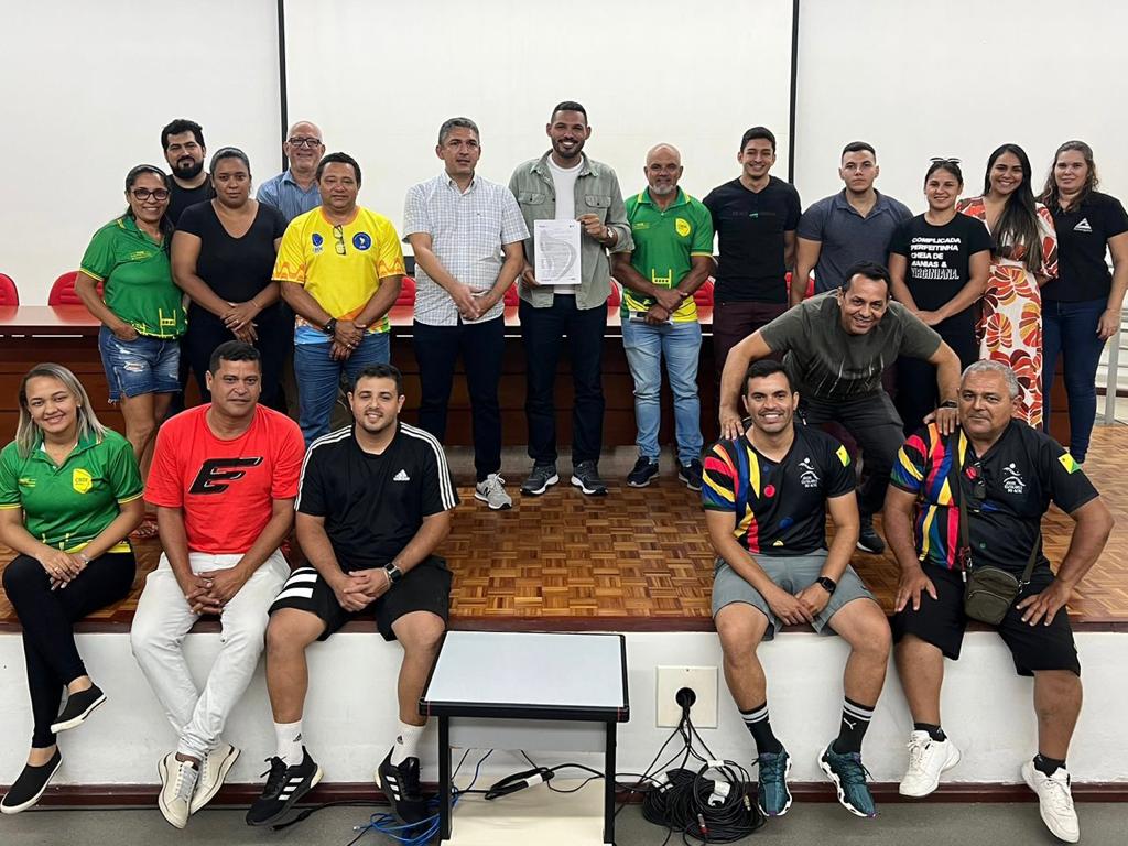 Estado e FADE fecham convênio para participação nos Jogos Escolares