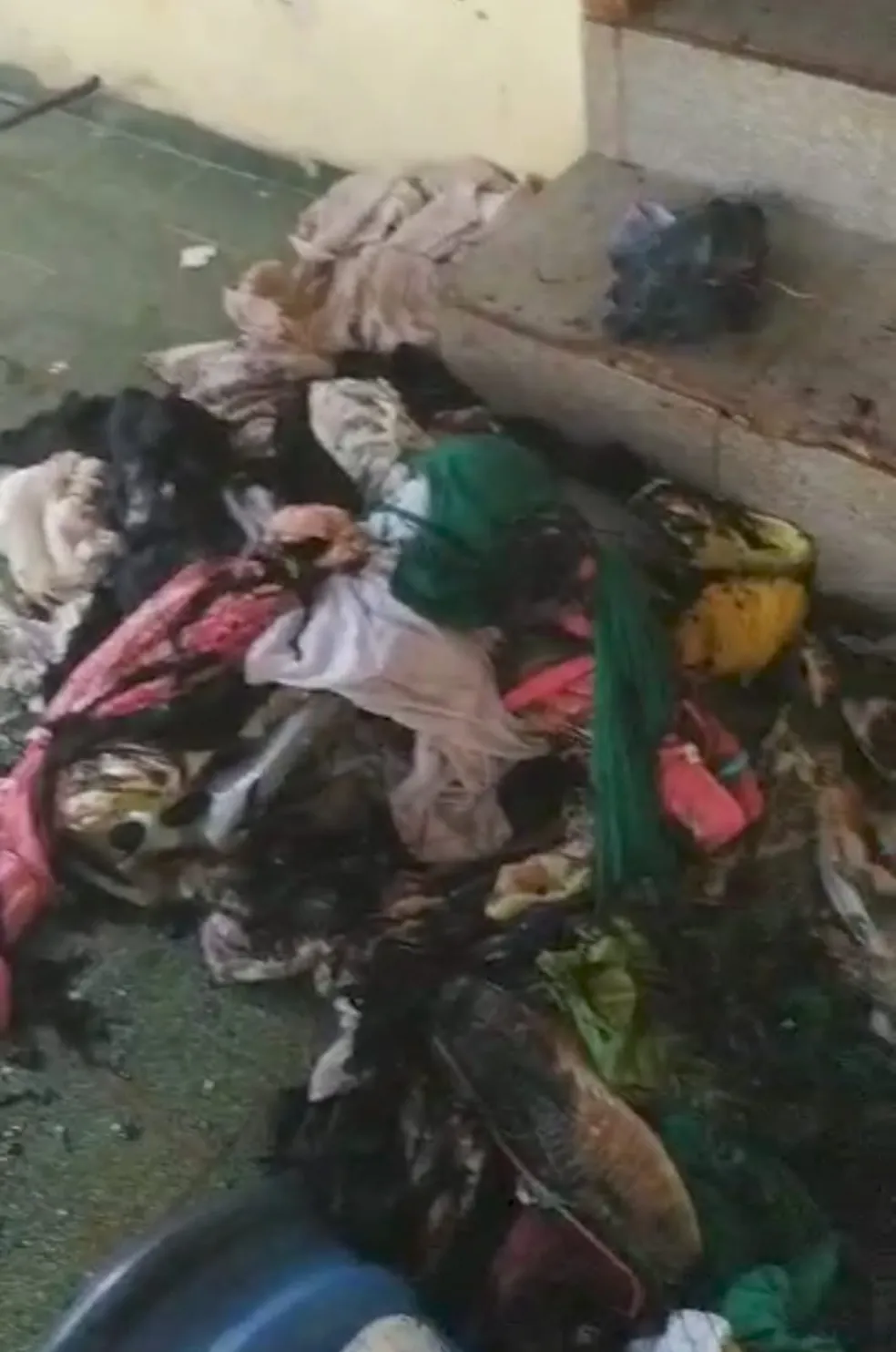 Vizinho entra em casa que pegava fogo e salva três pessoas após ouvir pedido de socorro