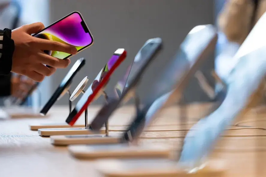 iPhone 15: foto ‘periscópio’, bateria duradoura e aparelho 10% mais leve; veja as novidades